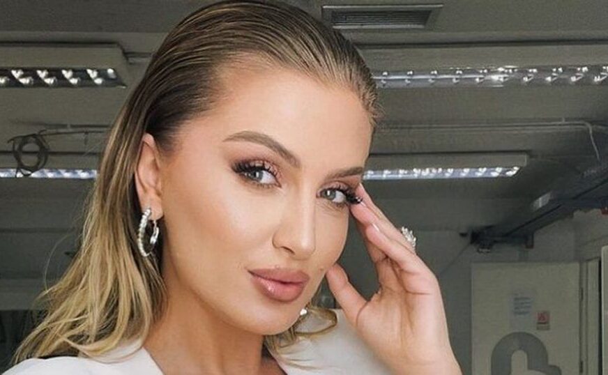 Beniada “thumbon” ish-banoren: Kur ishim në BBV i mbanin erë këmbët