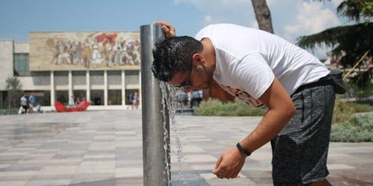 800 0 b5859bd519d7ed4889c540056103ed47 750x375 17565322743076331757