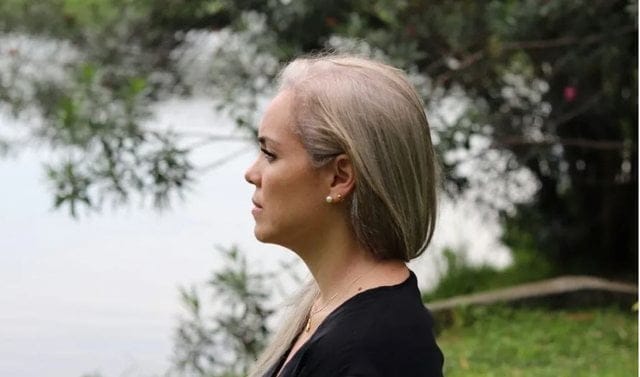 “U martova me një “djalë të mirë”, por bëra një gabim të madh”, dëshmia e një gruaje konfirmon se …