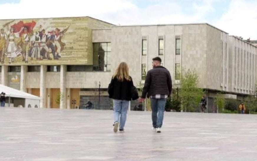 Pse po shtohen divorcet? Avokatja tregon arsyet: Gratë nuk e durojnë më..