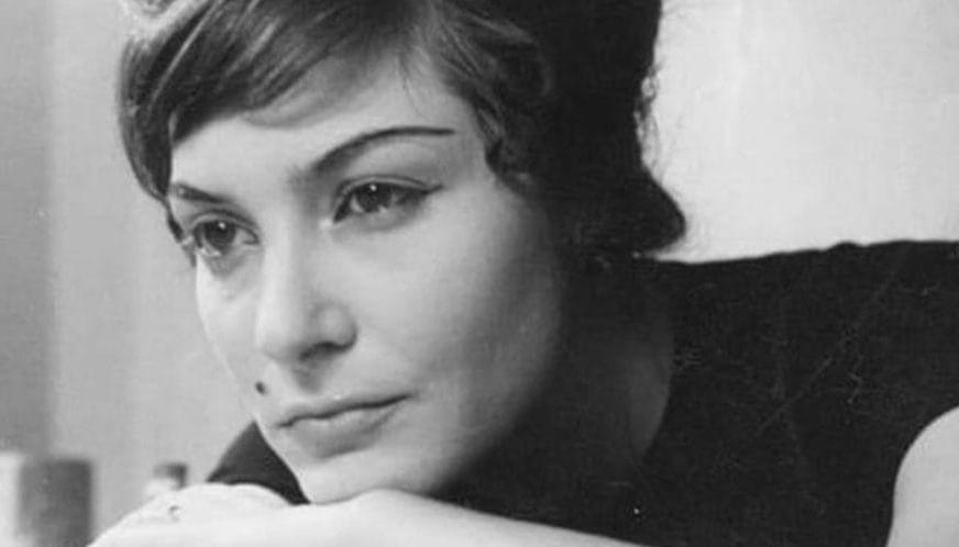 Historia e trishtë nga jeta e aktores Edi Luarasi