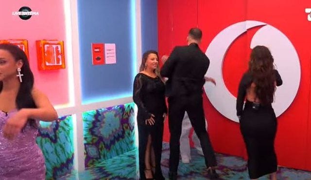 640 0 jozijpg 17444973912239049823963517794