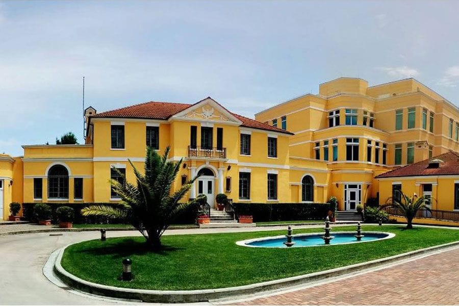 Ambasada amerikane ne shqiperi 11404118879097106335