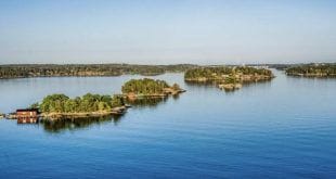 Creator: gd jpeg v1.0 (using ijg jpeg v62), quality = 82?