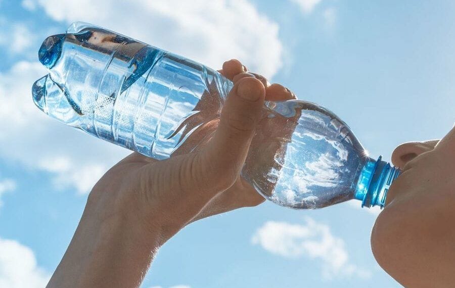 900 0 1742742385xbotella agua 2942342 824 900x5705073396630671423167