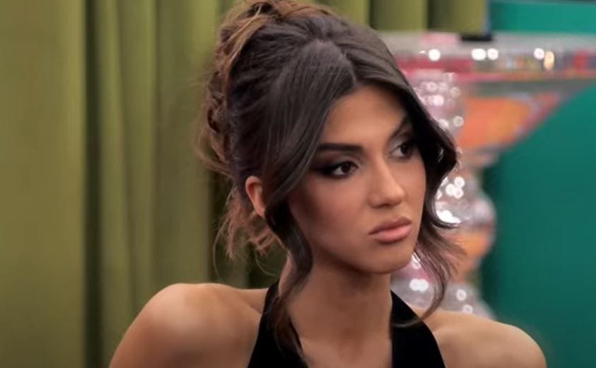 Loredana+24776356868451083323.