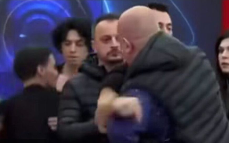 Sherri i parë i madh mes dy banorëve korçarë brenda shtëpisë së BBVIP