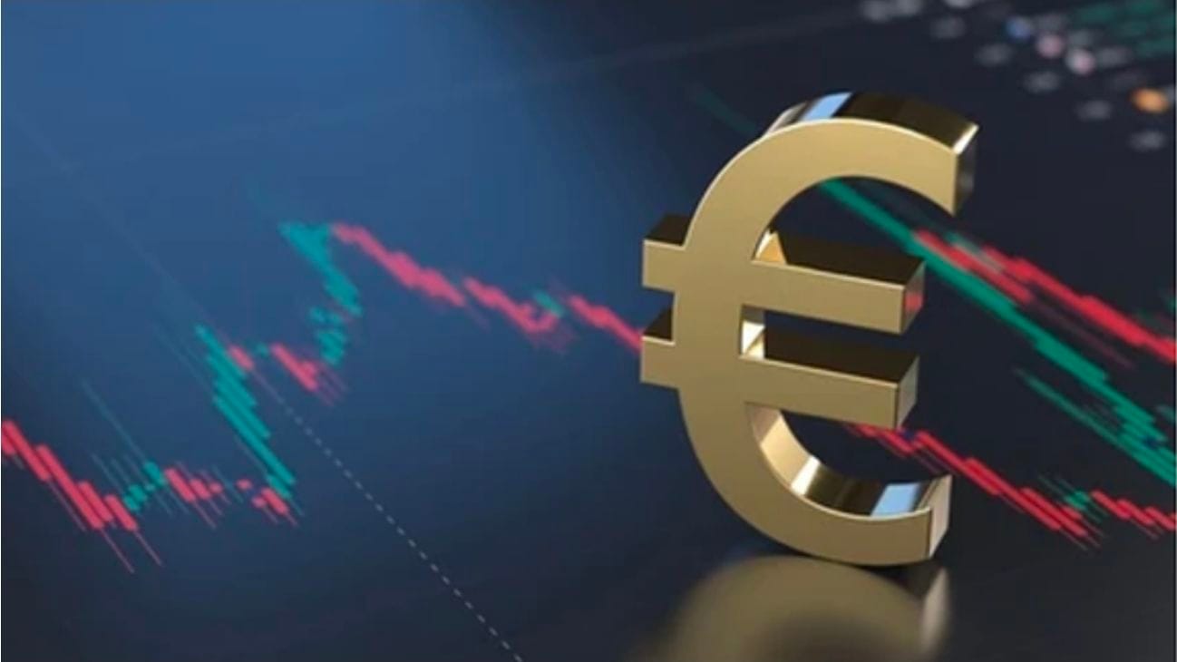 Nuk ndalet rënia e Euros, prek rekord të ri poshtë 95.5 lekëve