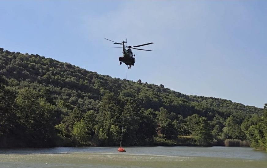 Zjarri në Drizë dhe Peshtan vihet nën kontroll pas mbi 9 orësh operacion, u evakuuan përkohësisht 7 familje