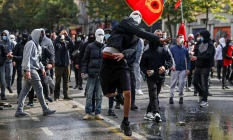 800 0 albania protests 750x450 6ad2004545e36